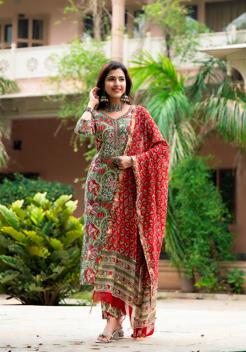 Inayat Chanderi Silk Dupatta Suit Set