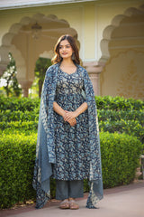 Deep Sapphire Lace Detailed Zari Suit Set