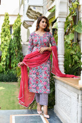 Season's Delight Straight Fit Cotton Suit Set