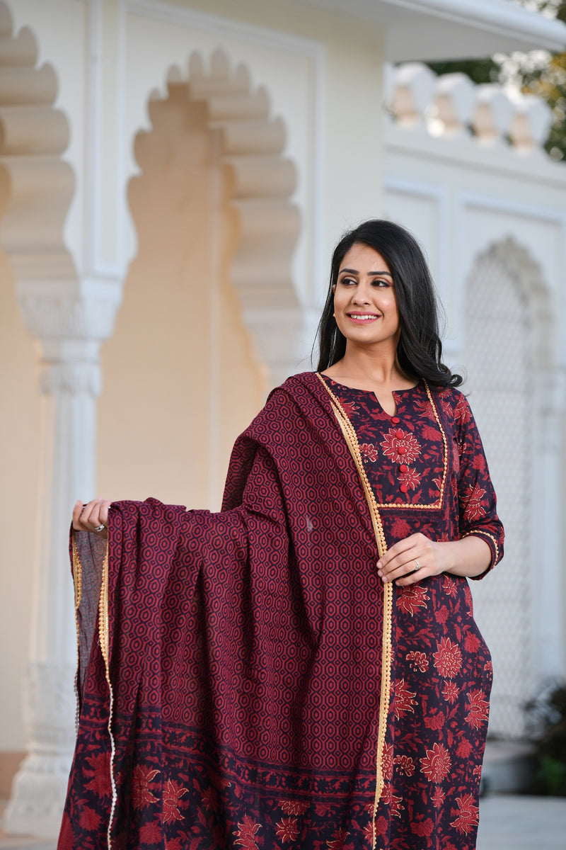 Splendid Maroon Gold Gotapatti Cotton Suit Set