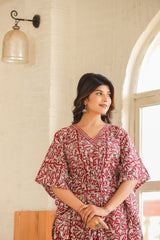 Maroon & White Handblock Slip-On Kaftan