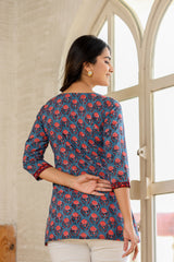 BLUE BLOOMS TOP