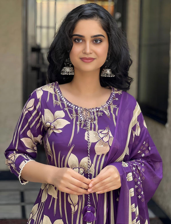 Sunheri Bloom purple Floral Printed Cotton Suit Set