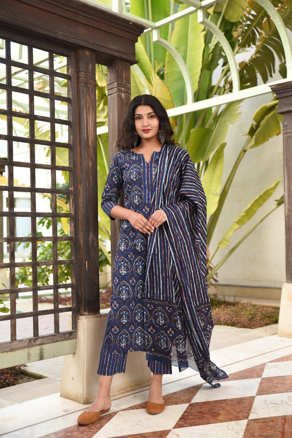 Women Jaipuri Print Navy Blue Straight Fit Cotton Suit Set