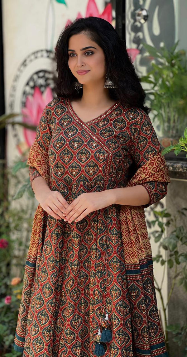 Sangi red embroidered anarkali set with mul cotton dupatta
