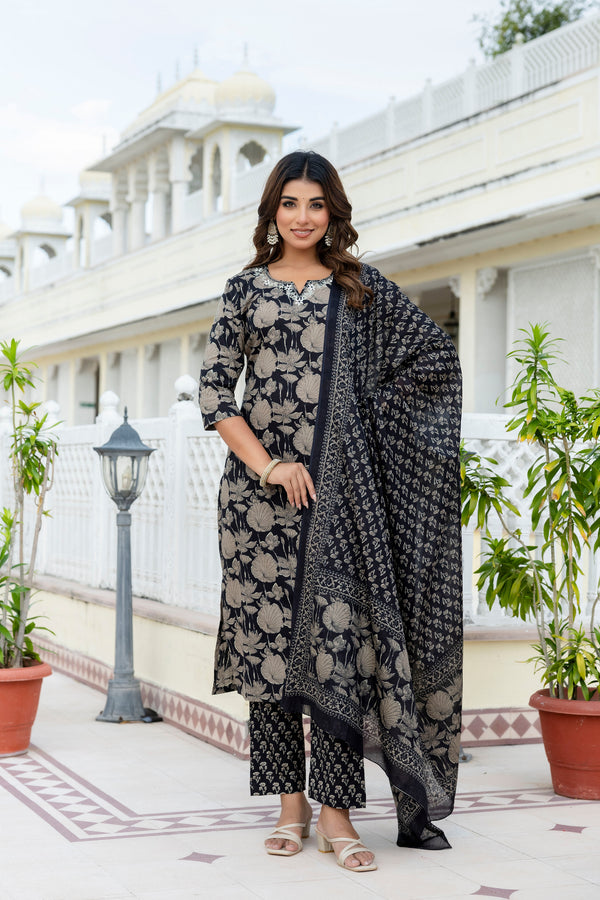 Kal Black Dream Suit Set With Mul  Cotton Dupatta