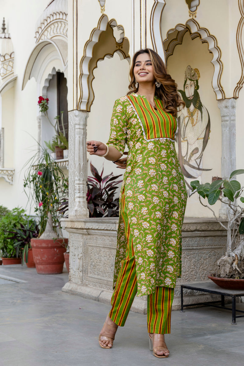 Hariyali Hues Green Cotton Printed Lace Detailing Yoke Cotton Kurta Pant Set