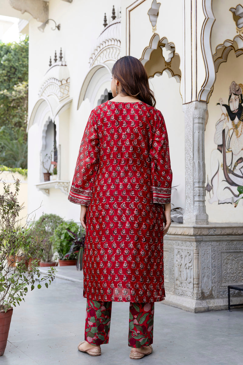 Siya Pure Chanderi Straight Fit Suit Set with Lace Detail(Plus Size)