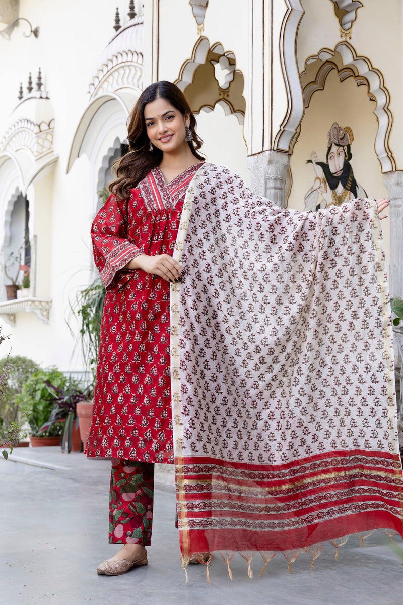 Siya Pure Chanderi Straight Fit Suit Set with Lace Detail