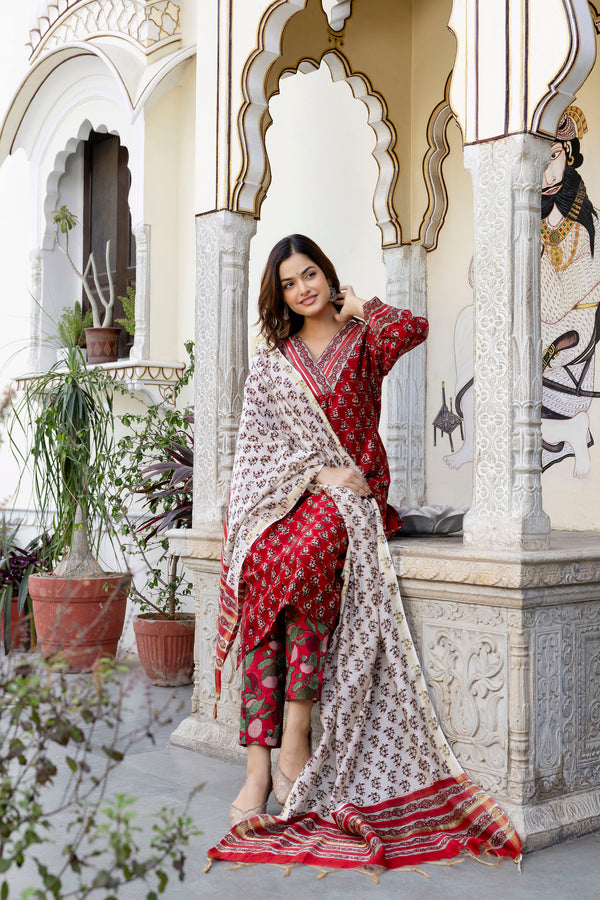 Siya Pure Chanderi Straight Fit Suit Set with Lace Detail(Plus Size)