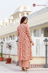 • Elegant Rose Pink Floral Suit Set with Kota Doria Dupatta