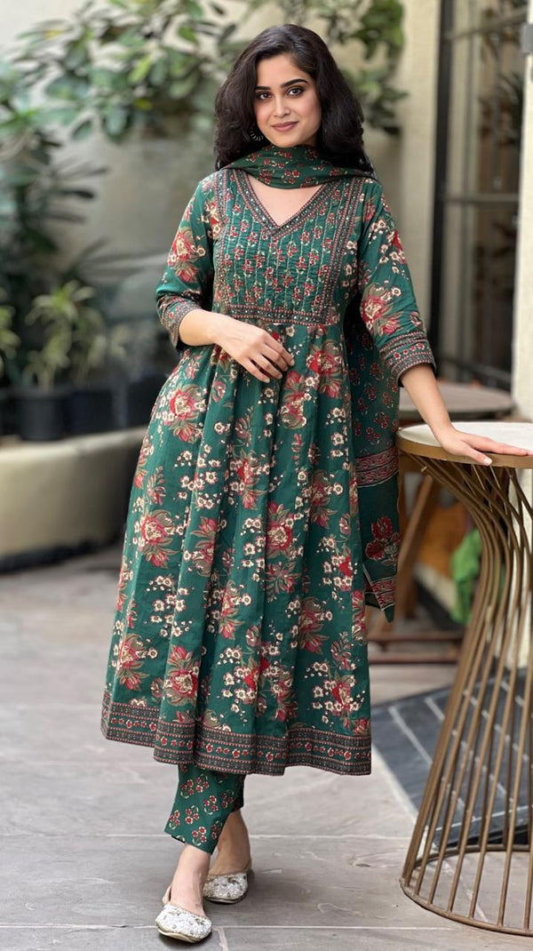 Surana green cotton suit set with mil cotton dupatta