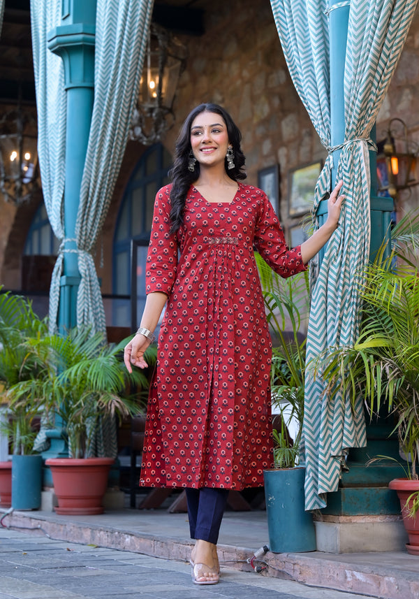 Maroon Floral Buti Print Cotton Straight Kurta