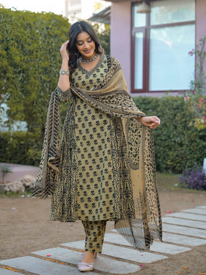 Vintage Charm Beige Printed Suit Set With Chiffon Dupatta
