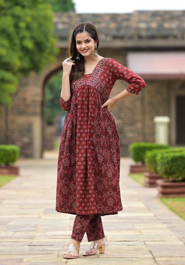 Jaipuri cotton Kurti with Pant | Ladykart