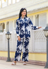 Abstract Waves Blue Cord Set