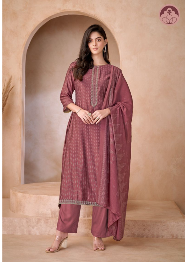 Nooran red Silk suit set with dupatta