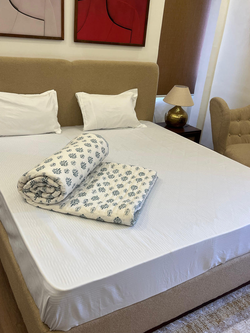 Geonest Sage Green Reversible Handblock Printed Quilted Double Bed Jaipuri Razai