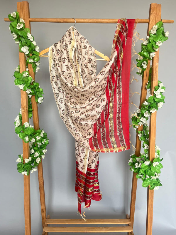 Sangria white handblock printed chanderi dupatta