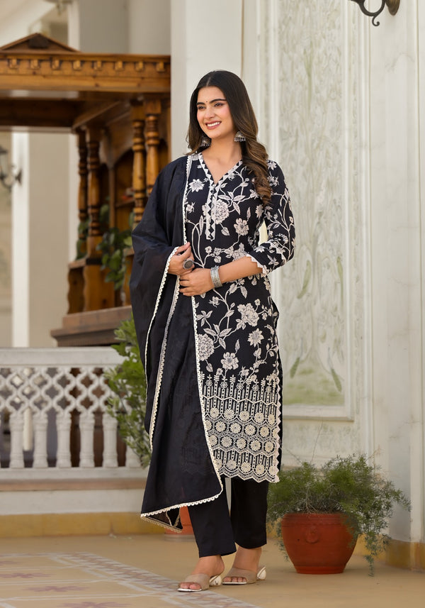 Noor Straight Fit suit set with Cotton Dupatta