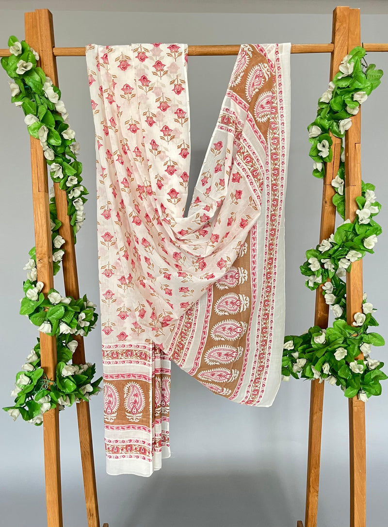 Saawan white printed cotton dupatta