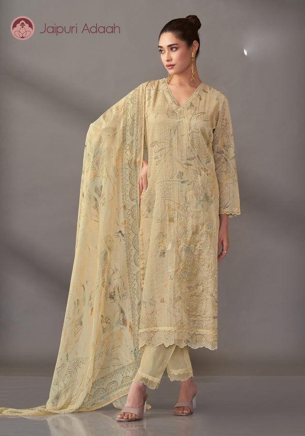 Roshni off white  heavy suit set with dupatta