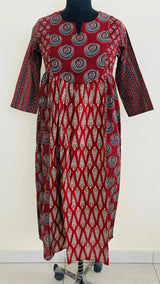 Zarangi Mehroon Palace Courtyard Buta Tradition Luxe Ethnic Kurti