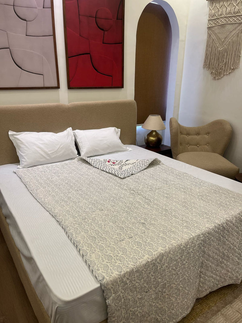 Meadow Dream White Reversible Handblock Printed Cotton Single Bed Jaipuri Razai