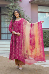 “Gulabi Noor” Floral Print Unstitched Suit Set with Chiffon Dupatta