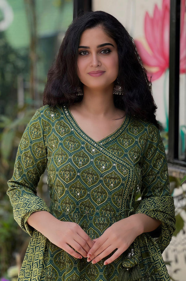 Sangi green embroidered anarkali set with mul cotton dupatta
