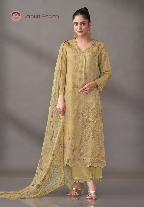 Roshni green heavy suit set with dupatta