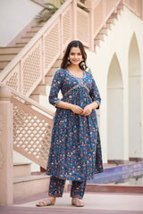 Midnight Blue Lace Detailed Suit Set