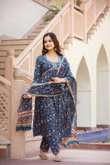 Midnight Blue Lace Detailed Suit Set