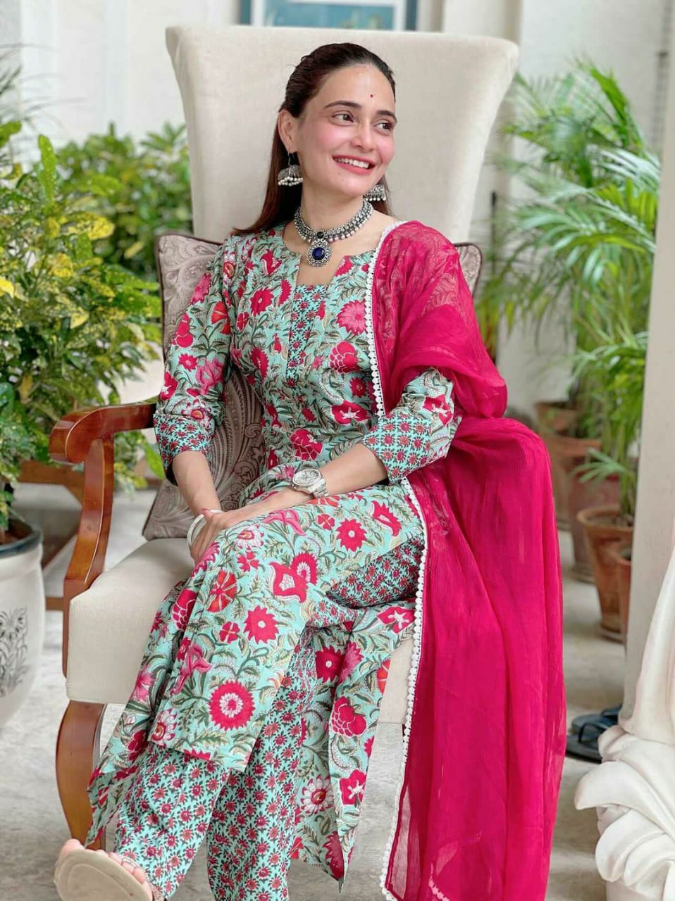 Shop Green Regency Floral Chiffon Dupatta Suit Set | Jaipuri Adaah