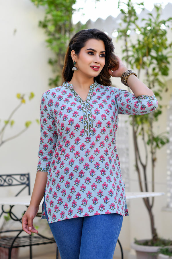 Kurtas | Stylish short dresses, Short kurti designs, Desi fashion casual