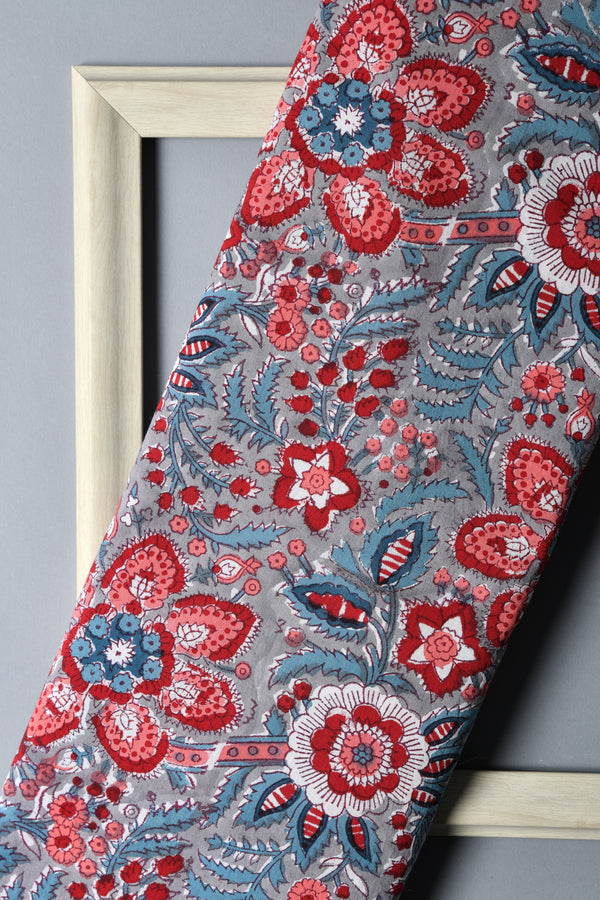 INTRICATE LACE DETAIL HANDBLOCK COTTON FABRIC (WIDTH 44 INCHES)
