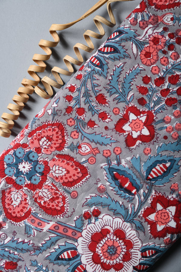 INTRICATE LACE DETAIL HANDBLOCK COTTON FABRIC (WIDTH 44 INCHES)