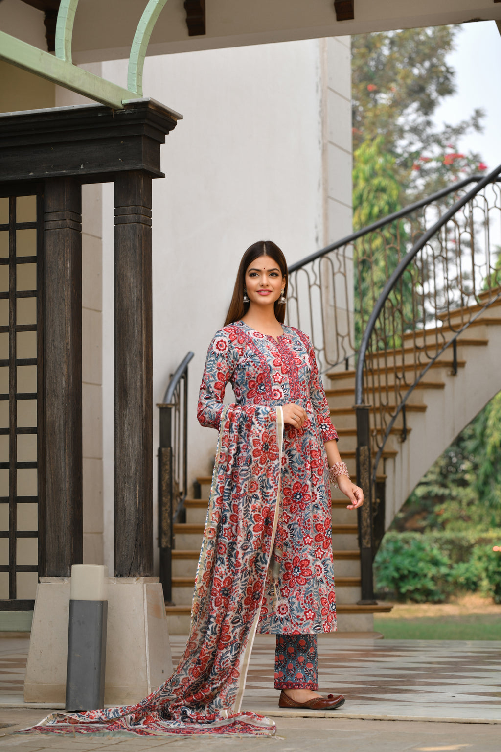 Buy Bold and Beautiful Red Blossom Handblock Cotton Set - Jaipuri Adaah
