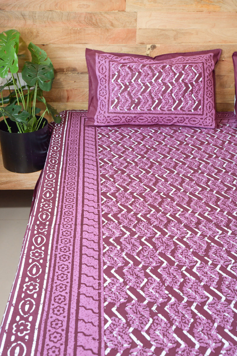 Lush Lavender Pure cotton Queen size bedsheet with pillow covers