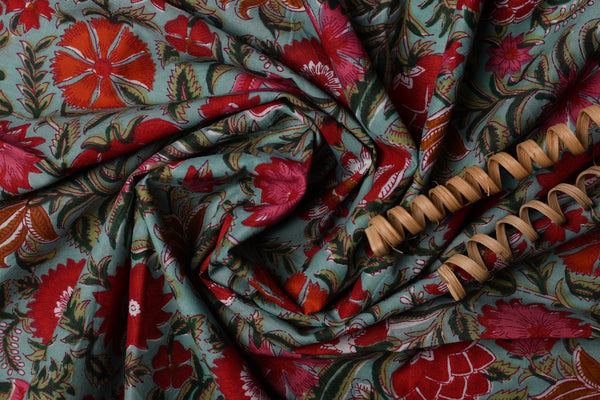 DOWN TO EARTH FLORAL FABRIC (WIDTH 44 INCHES)