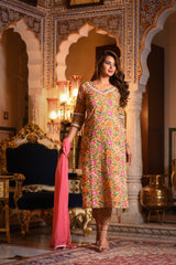 Sunshine Lace Detail Suit Set With Solid Pink Chiffon Dupatta