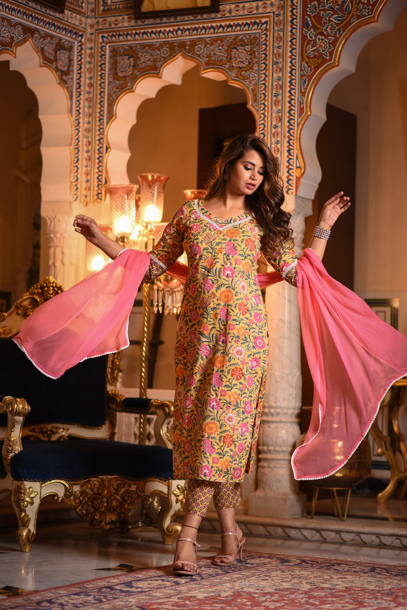 Sunshine Lace Detail Suit Set With Solid Pink Chiffon Dupatta
