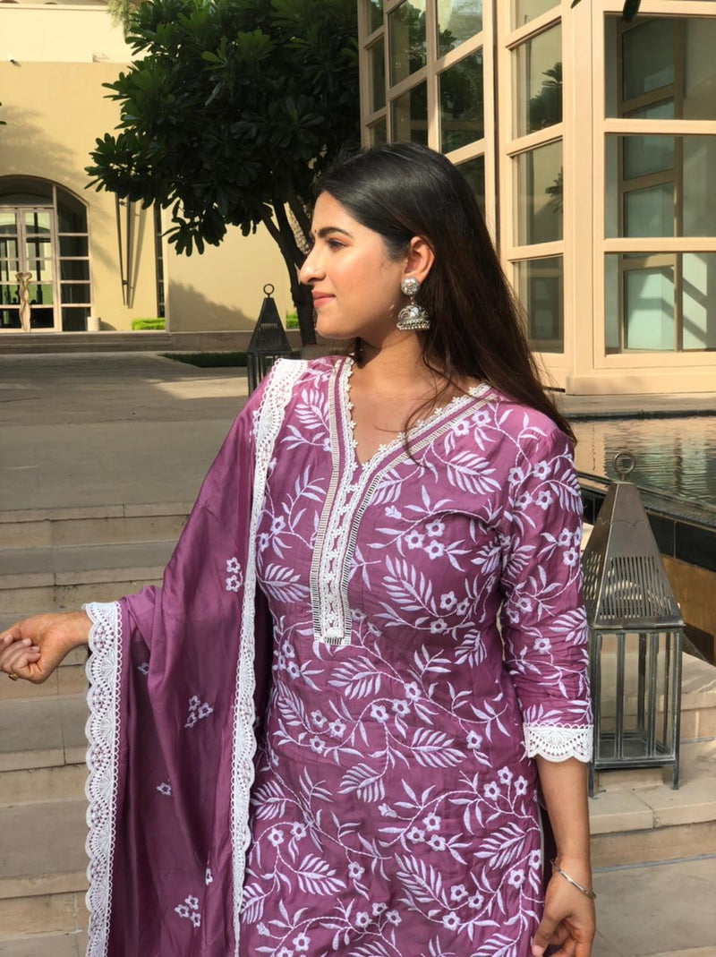 Plum White Lace Emroidered Silk Suit Set